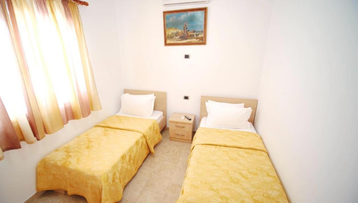 Exclusive Greccia Inn Dhërmi Exterior foto