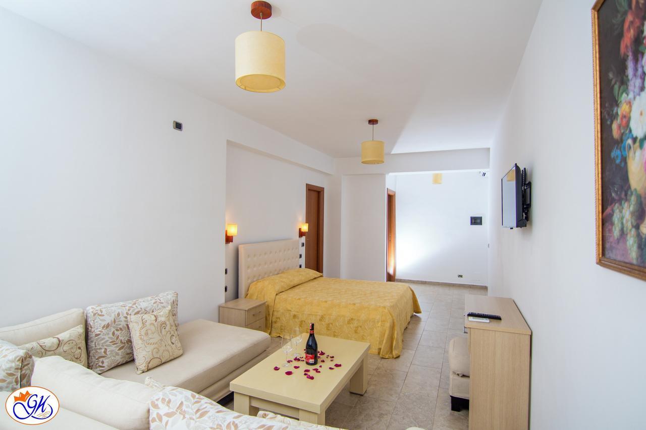 Exclusive Greccia Inn Dhërmi Exterior foto